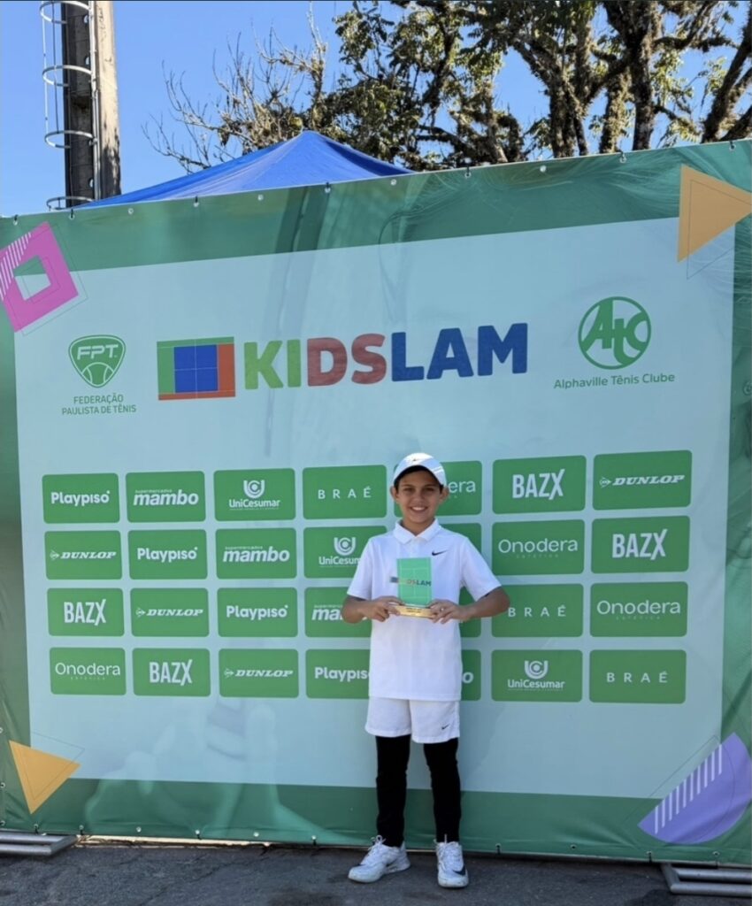 André Bendocchi estreia na grama com título na terceira etapa do Circuito Kidslam em São Paulo
